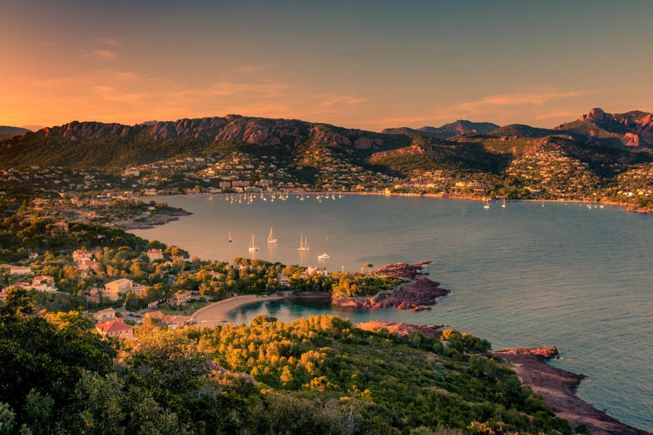 Agay Cap Esterel Village Allee Fleurs - F2 Clim Vue Golf Et Mer - Grande Terrasse Plein Sud Saint-Raphaël Buitenkant foto