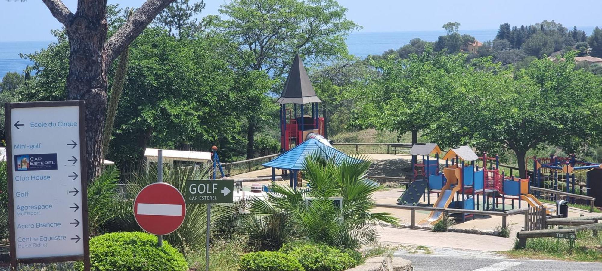 Agay Cap Esterel Village Allee Fleurs - F2 Clim Vue Golf Et Mer - Grande Terrasse Plein Sud Saint-Raphaël Buitenkant foto