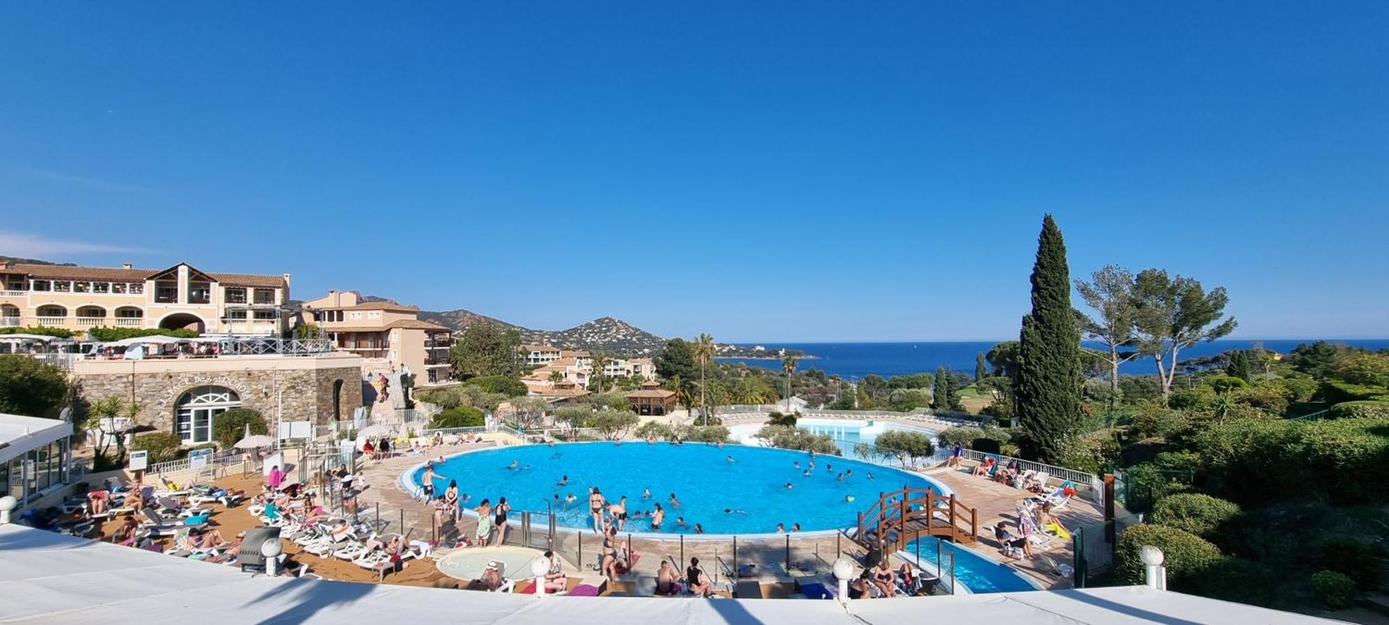 Agay Cap Esterel Village Allee Fleurs - F2 Clim Vue Golf Et Mer - Grande Terrasse Plein Sud Saint-Raphaël Buitenkant foto