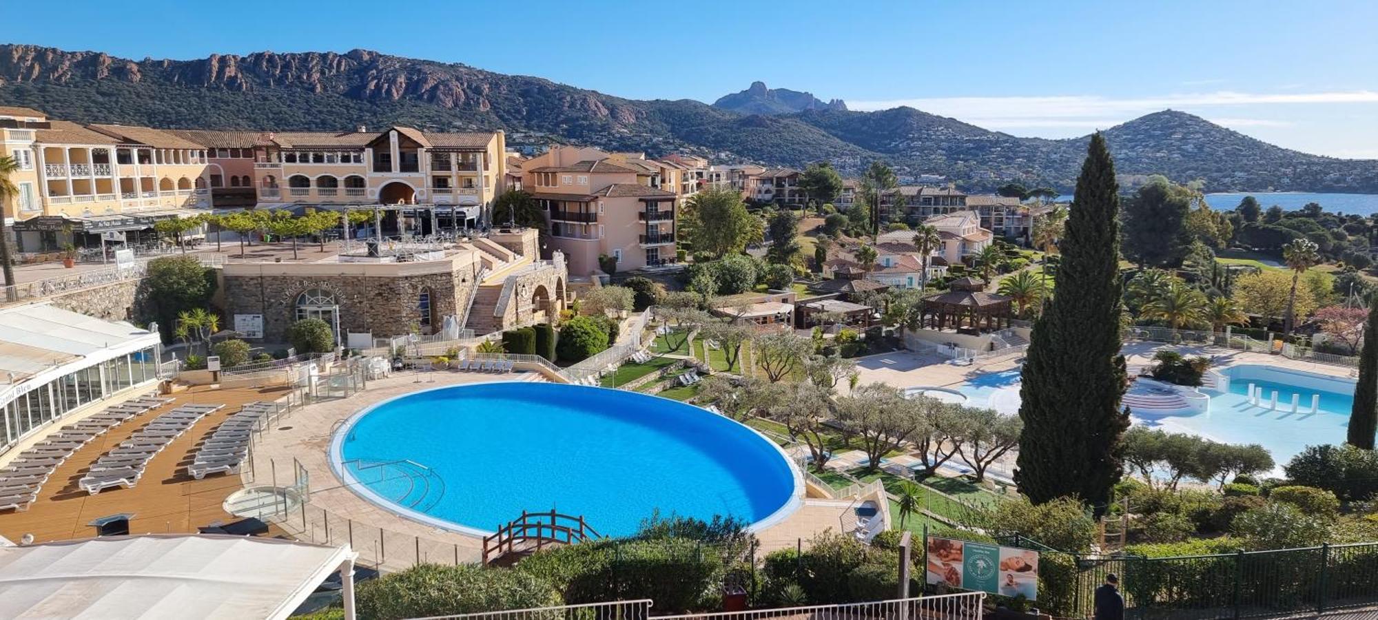 Agay Cap Esterel Village Allee Fleurs - F2 Clim Vue Golf Et Mer - Grande Terrasse Plein Sud Saint-Raphaël Buitenkant foto