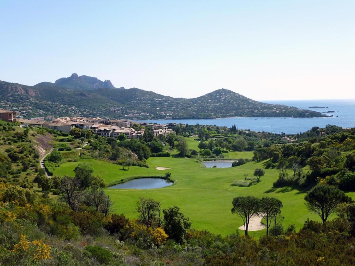 Agay Cap Esterel Village Allee Fleurs - F2 Clim Vue Golf Et Mer - Grande Terrasse Plein Sud Saint-Raphaël Buitenkant foto